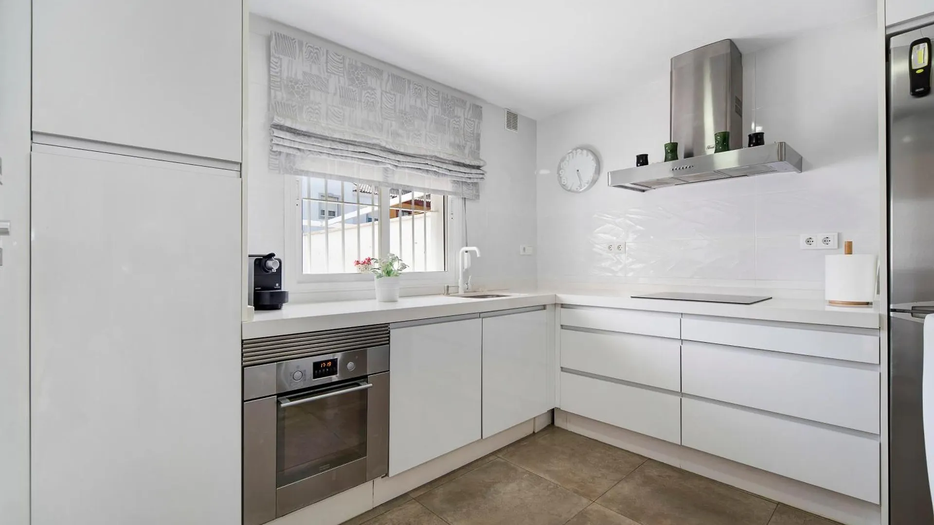 Casa Blanca Apartment Rota 0*,